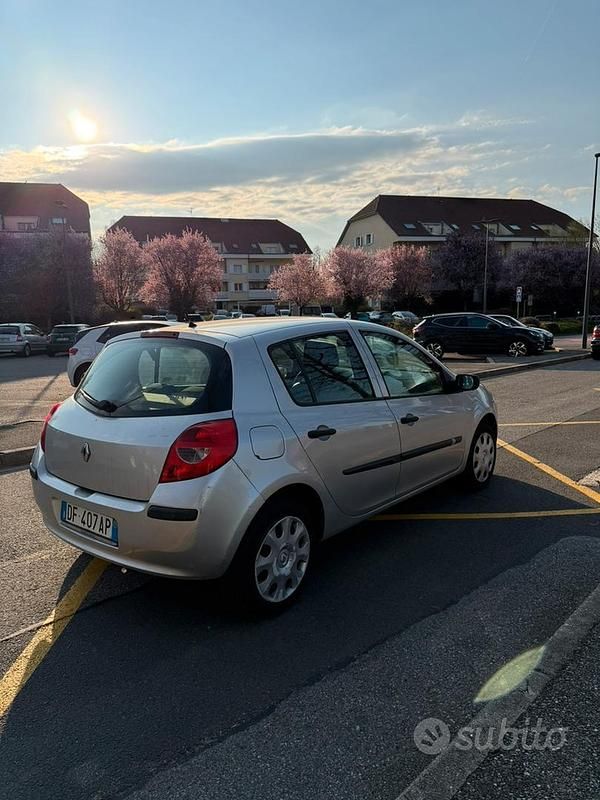 Usata Renault Clio II 2007 Berlina