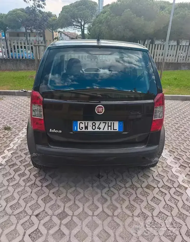 Usata Fiat Idea 77 CV (56 kW) 2008 Nero Monovolume
