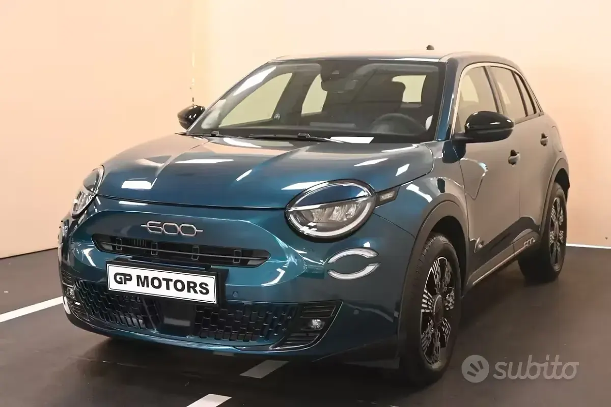 Usata Fiat 600 Icon 145 CV (106 kW) 2025 Verde SUV