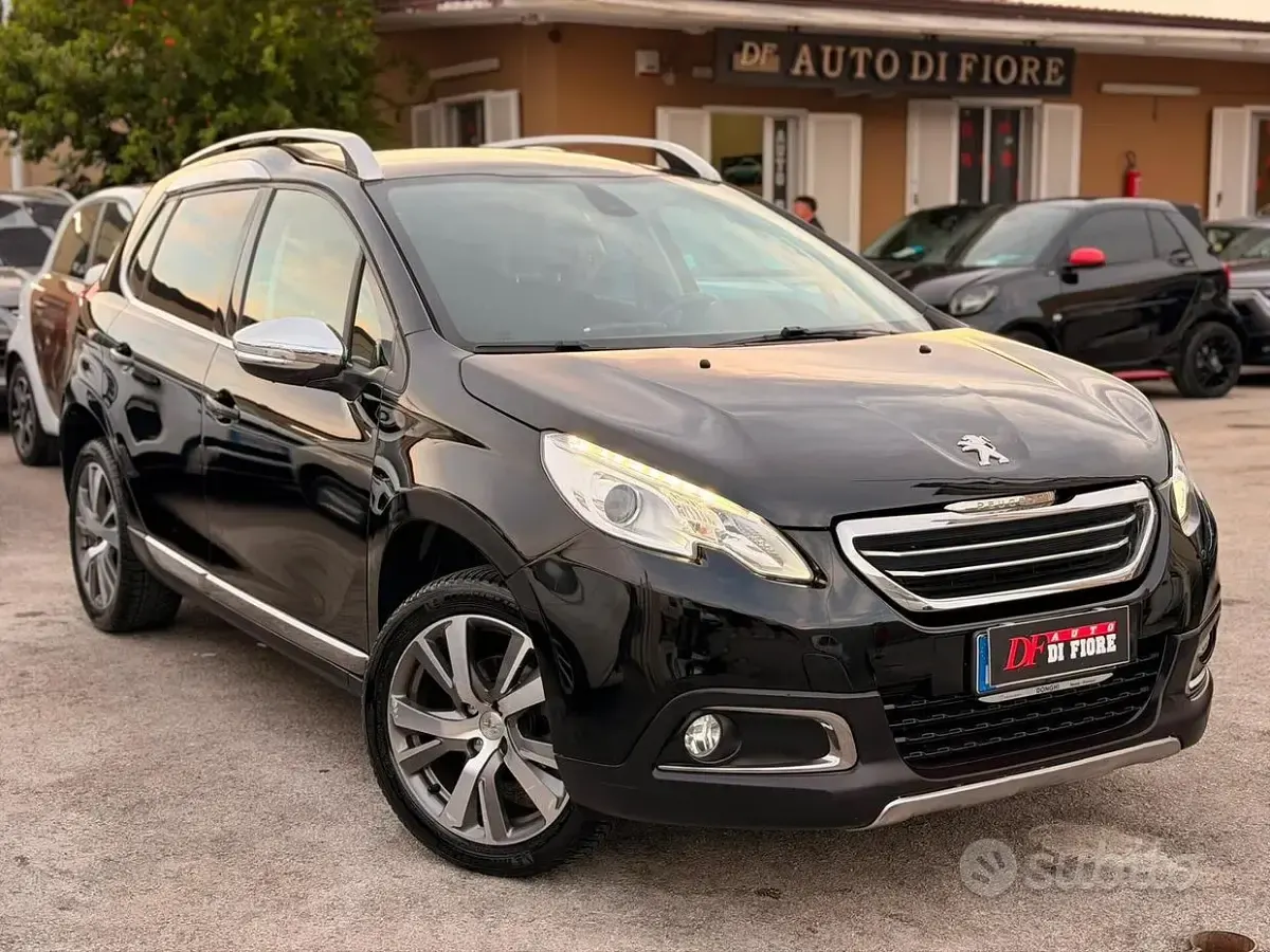 Usata Peugeot 2008 Allure 100 CV (73 kW) 2016 Nero SUV