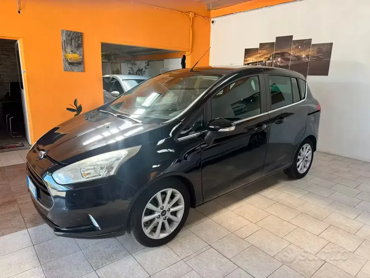 Usata Ford B-MAX Titanium X 90 CV (66 kW) 2016 Nero Monovolume