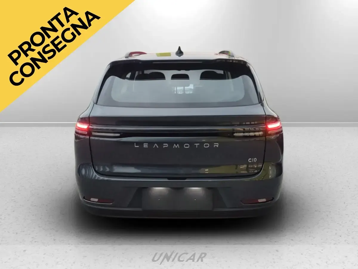 Nuova Leapmotor C10 160 kW (218 CV) 2025 Midnight aurora SUV
