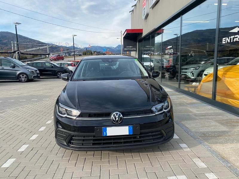 Usata VW Polo Life 95 CV (69 kW) 2023 Viola Utilitaria
