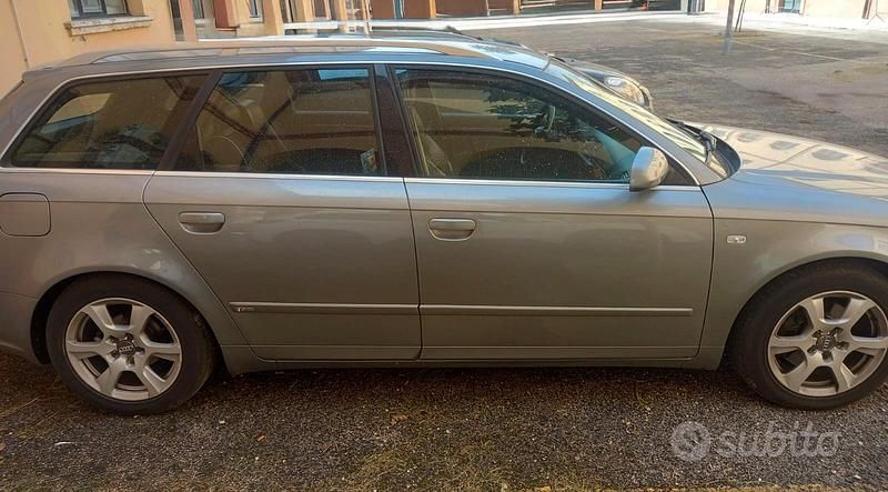 Begagnad Audi A4 S-Line 143 HK (105 kW) 2006 Grå Kombi