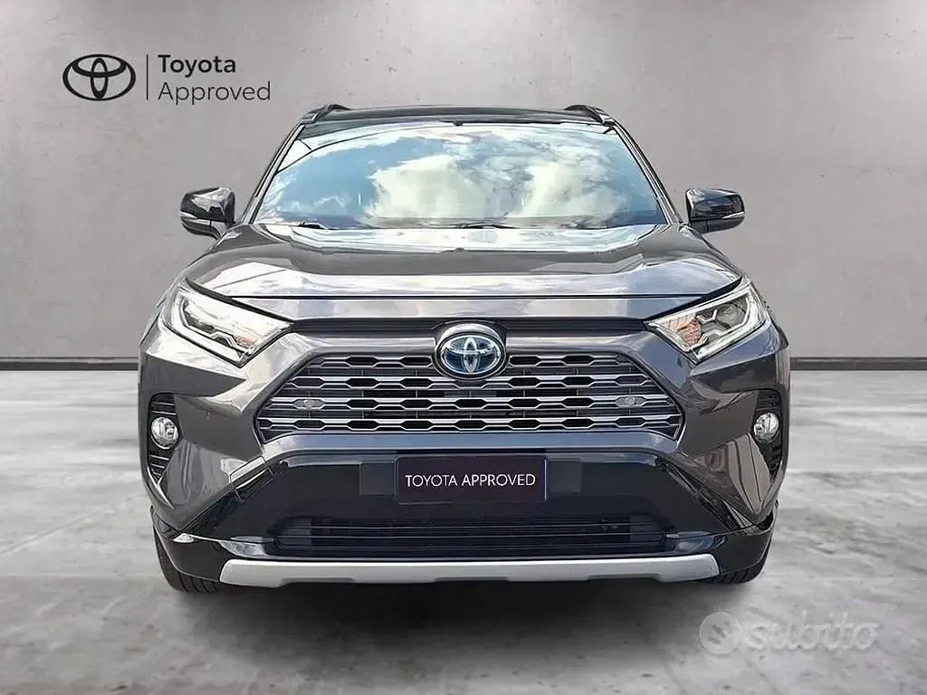 Usata Toyota RAV4 Hybrid Style 222 CV (163 kW) 2019 Dark grey met/black met SUV
