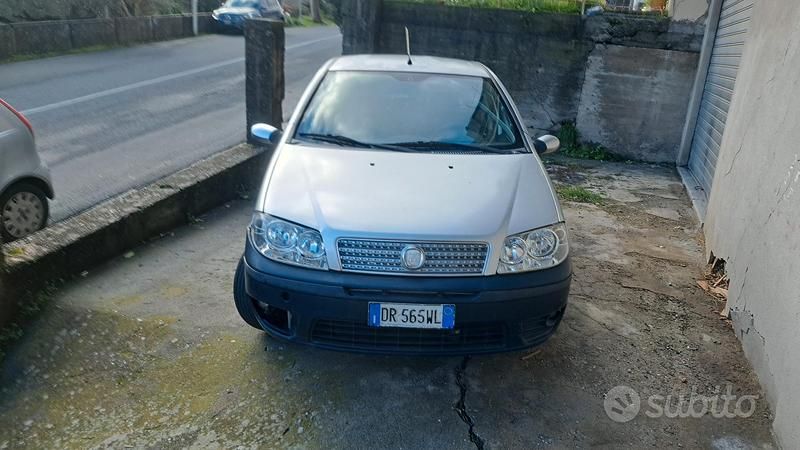 Usata Fiat Punto 69 CV (50 kW) 2008 Grigio Utilitaria