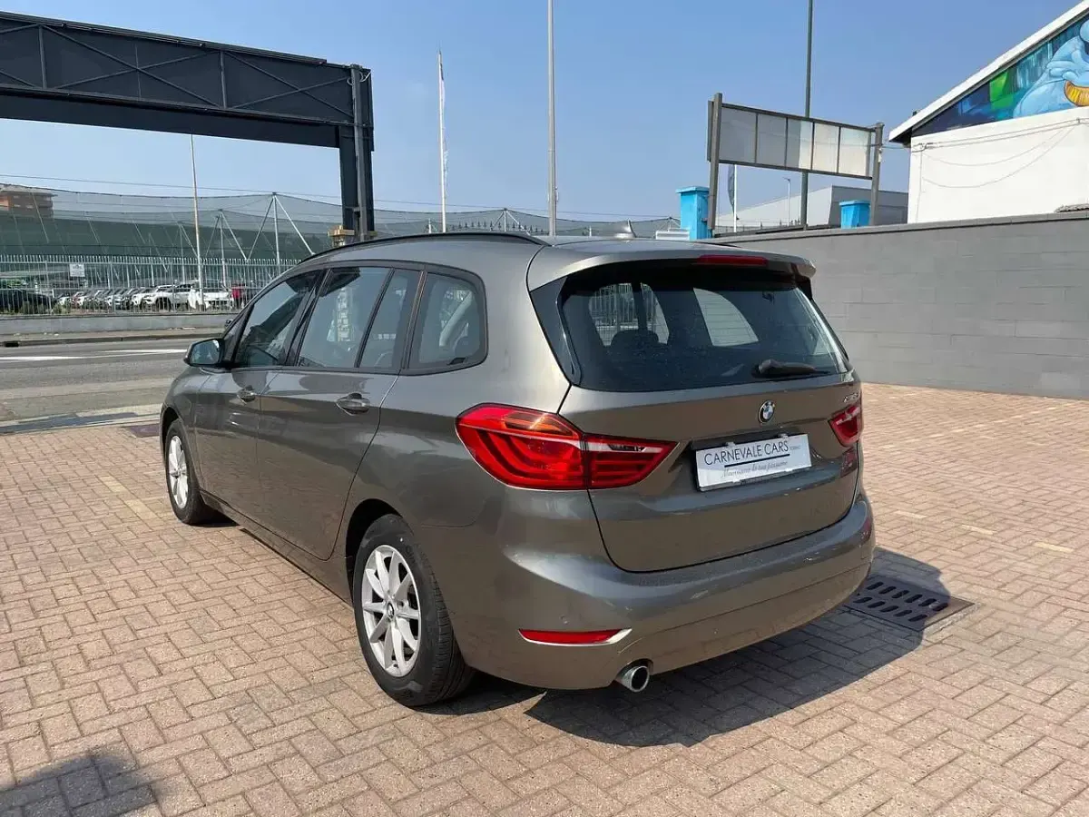 Usata BMW 216 Gran Tourer Luxury Line 116 CV (85 kW) 2017 Grigio Monovolume