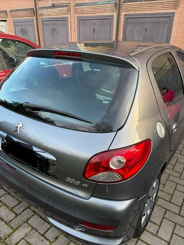 Usata Peugeot 206 60 CV (44 kW) 2011 Berlina