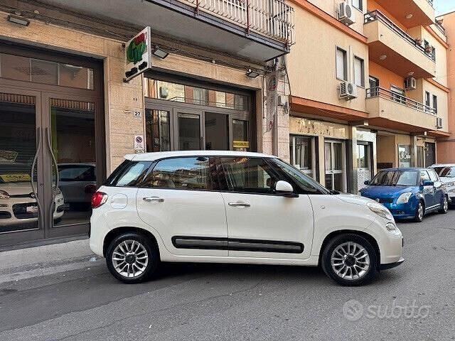 Usata Fiat 500L Lounge 95 CV (69 kW) 2016 Bianco Monovolume