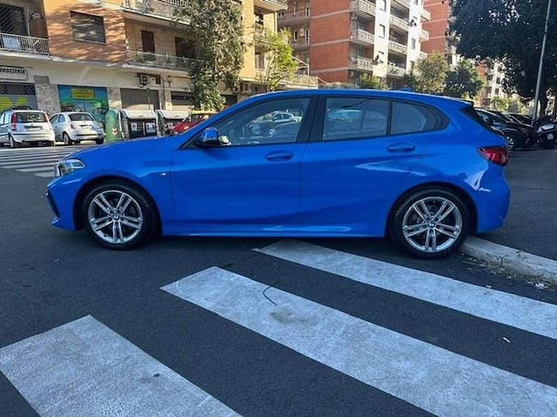 Usata BMW 118 M Sport 136 CV (100 kW) 2023 Blu/azzurro Utilitaria