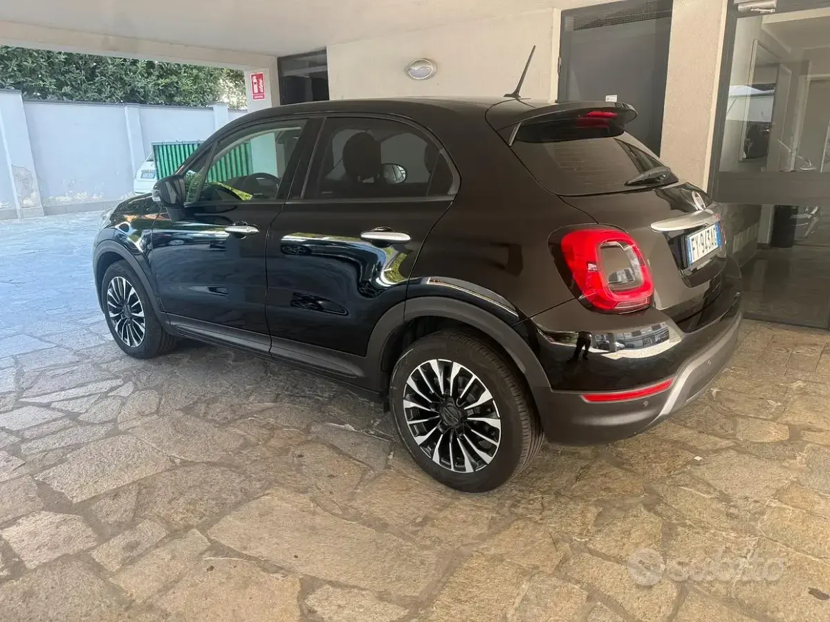 Usata Fiat 500 Cross 120 CV (88 kW) 2019 Nero Station wagon