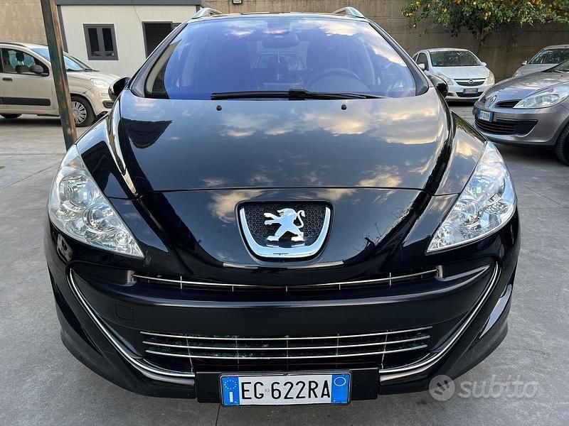 Usata Peugeot 308 Sportium 112 CV (82 kW) 2011 Nero Station wagon