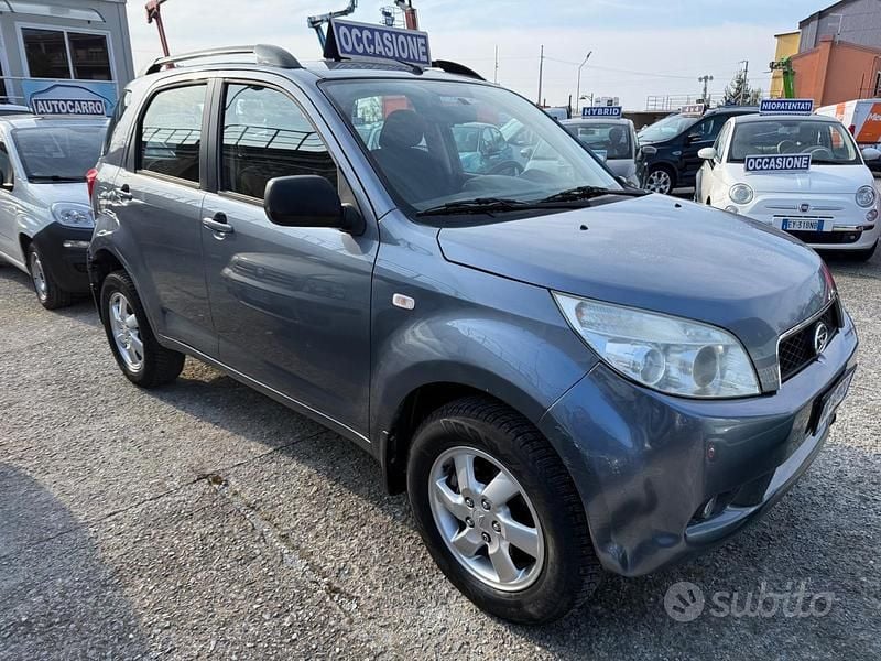 Usata Daihatsu Terios 105 CV (77 kW) 2006 Blu SUV