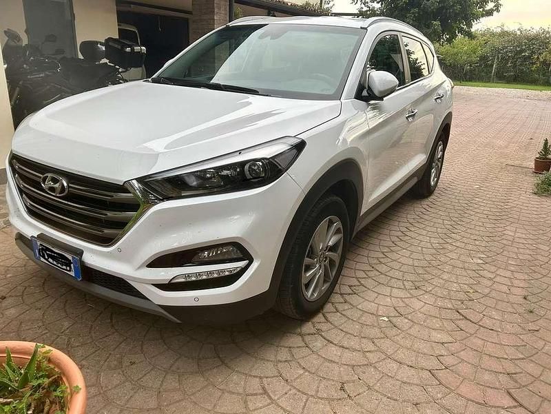 Usata Hyundai Tucson Xpossible 116 CV (85 kW) 2017 Bianco SUV