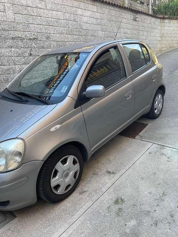 Usata Toyota Yaris 65 CV (47 kW) 2003 Berlina