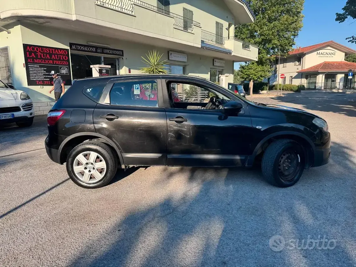 Usata Nissan Qashqai Tekna 110 CV (80 kW) 2012 Nero SUV