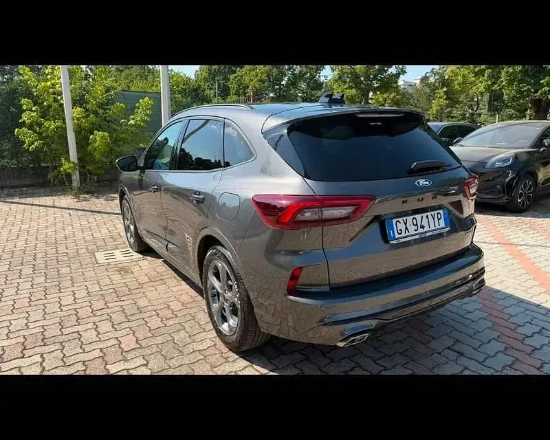 Usata Ford Kuga ST-Line 180 CV (132 kW) 2025 Grigio SUV