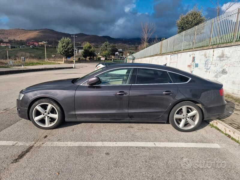 Usata 2011 Audi A5 Coupé | 8000 € (Ottimo prezzo) - Immagine 1/4
