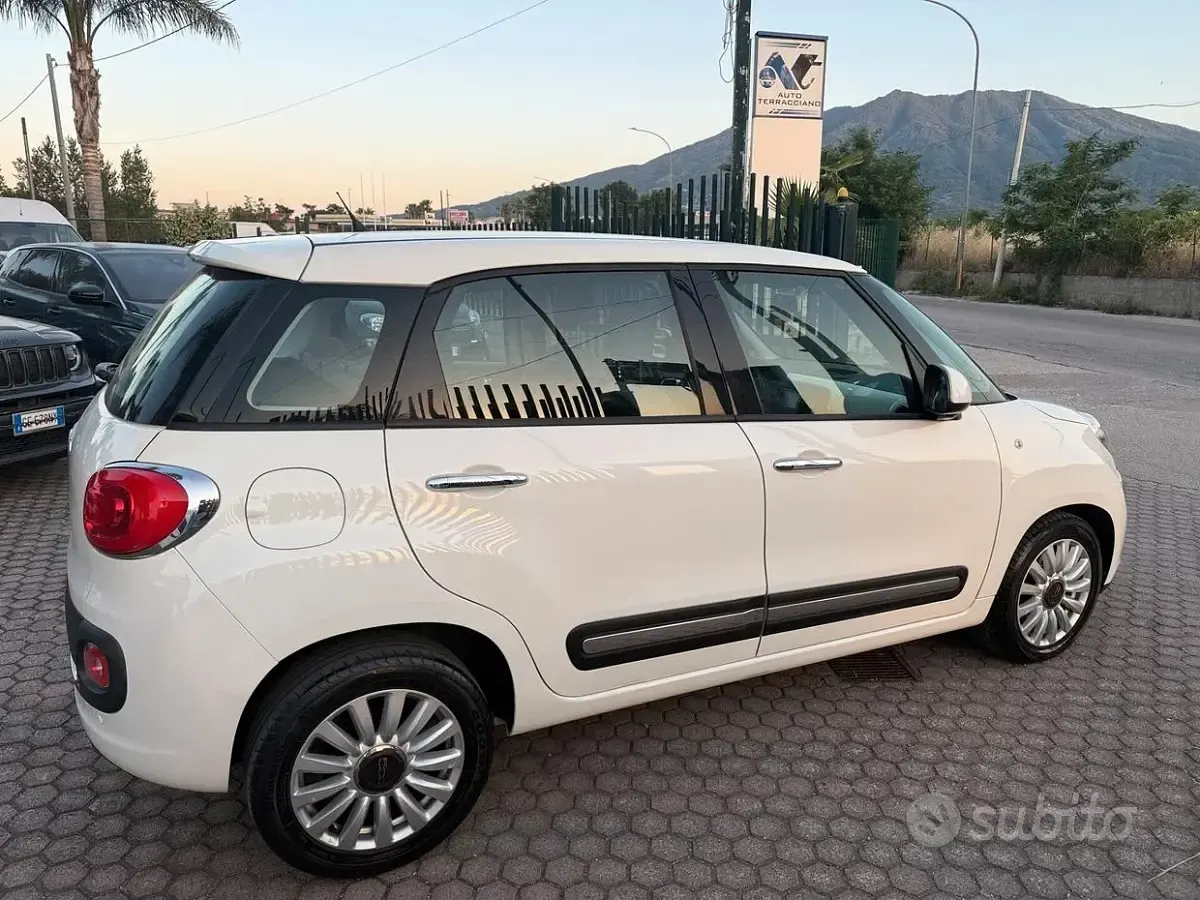 Usata Fiat 500L Lounge 95 CV (69 kW) 2017 Bianco Monovolume