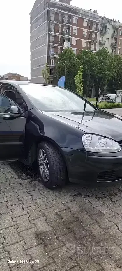 Usata VW Golf IV 75 CV (55 kW) 2005 Nero Berlina
