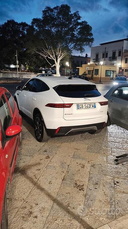 Bianco Usata 2020 Jaguar E-Pace SUV | 21.900 € (Buon prezzo) - Immagine 1/1