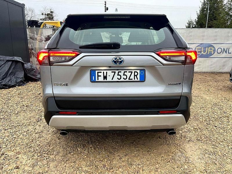 Usata Toyota RAV4 Business Edition 218 CV (160 kW) 2019 Grigio Station wagon