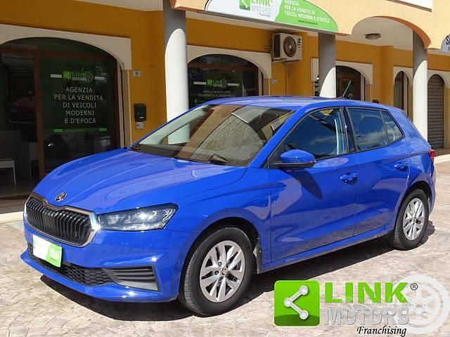 Usata Skoda Fabia Ambition 65 CV (47 kW) 2023 Blu Utilitaria