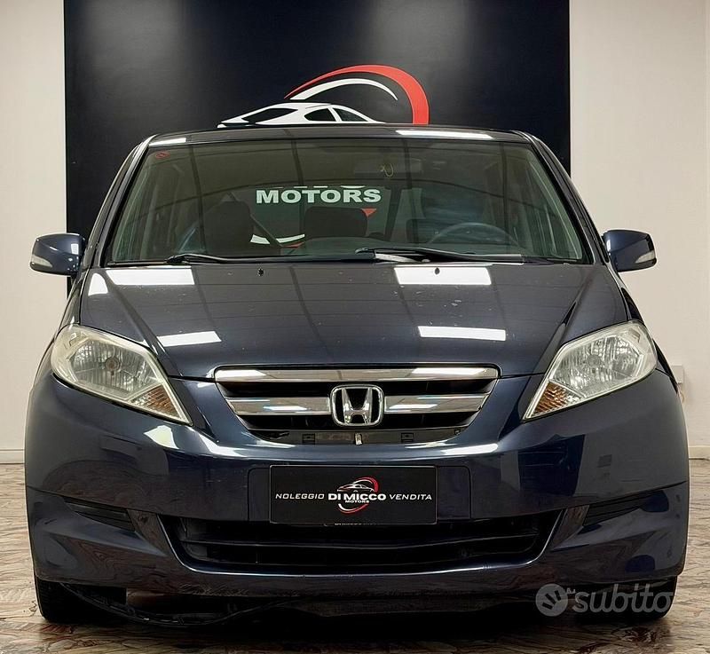 Usata Honda FR-V Executive 140 CV (102 kW) 2006 Grigio Monovolume