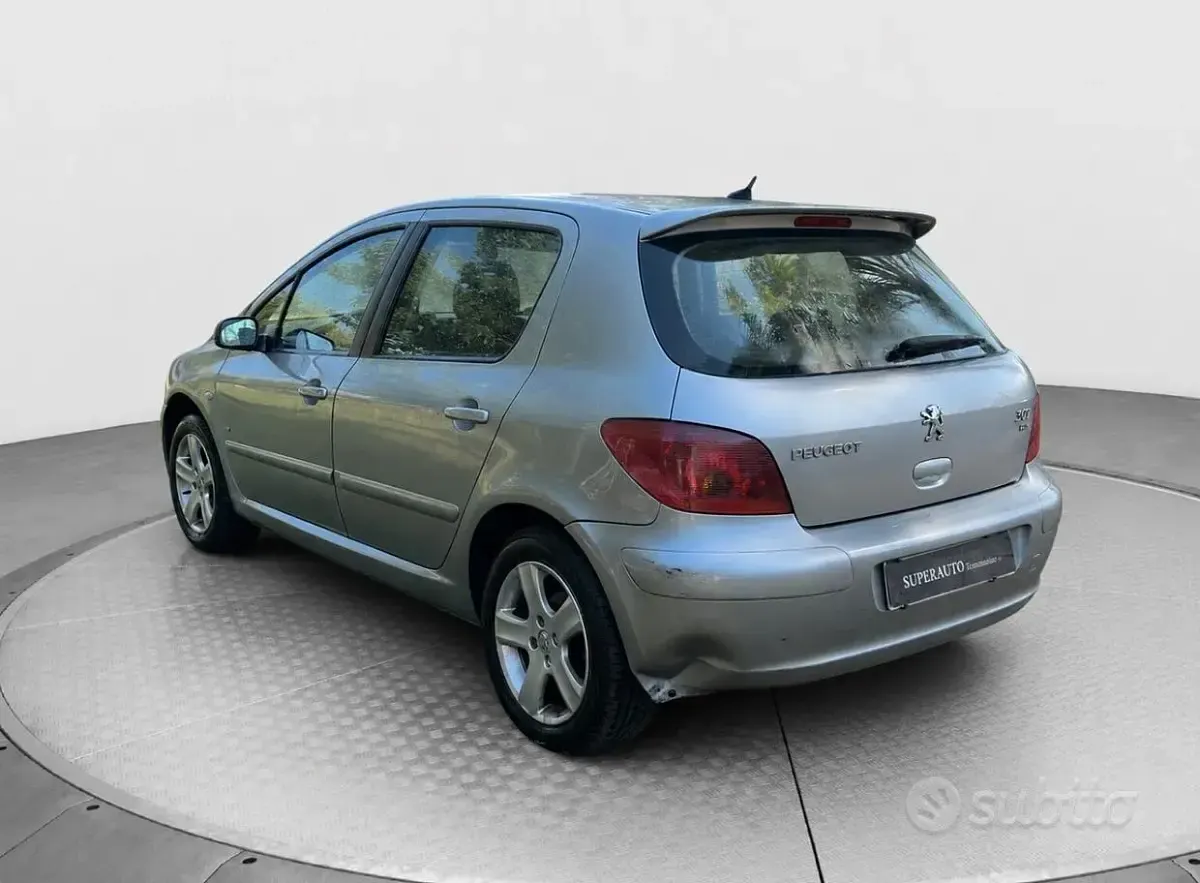 Usata Peugeot 307 90 CV (66 kW) 2004 Grigio Berlina