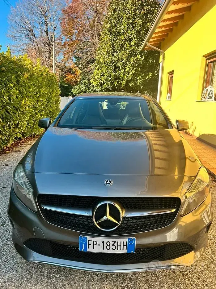 Usata Mercedes A160 90 CV (66 kW) 2018 Utilitaria
