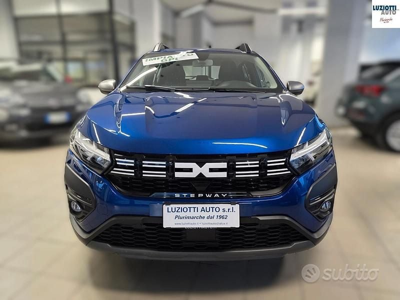 Usata Dacia Sandero Journey 101 CV (74 kW) 2023 Blu Berlina