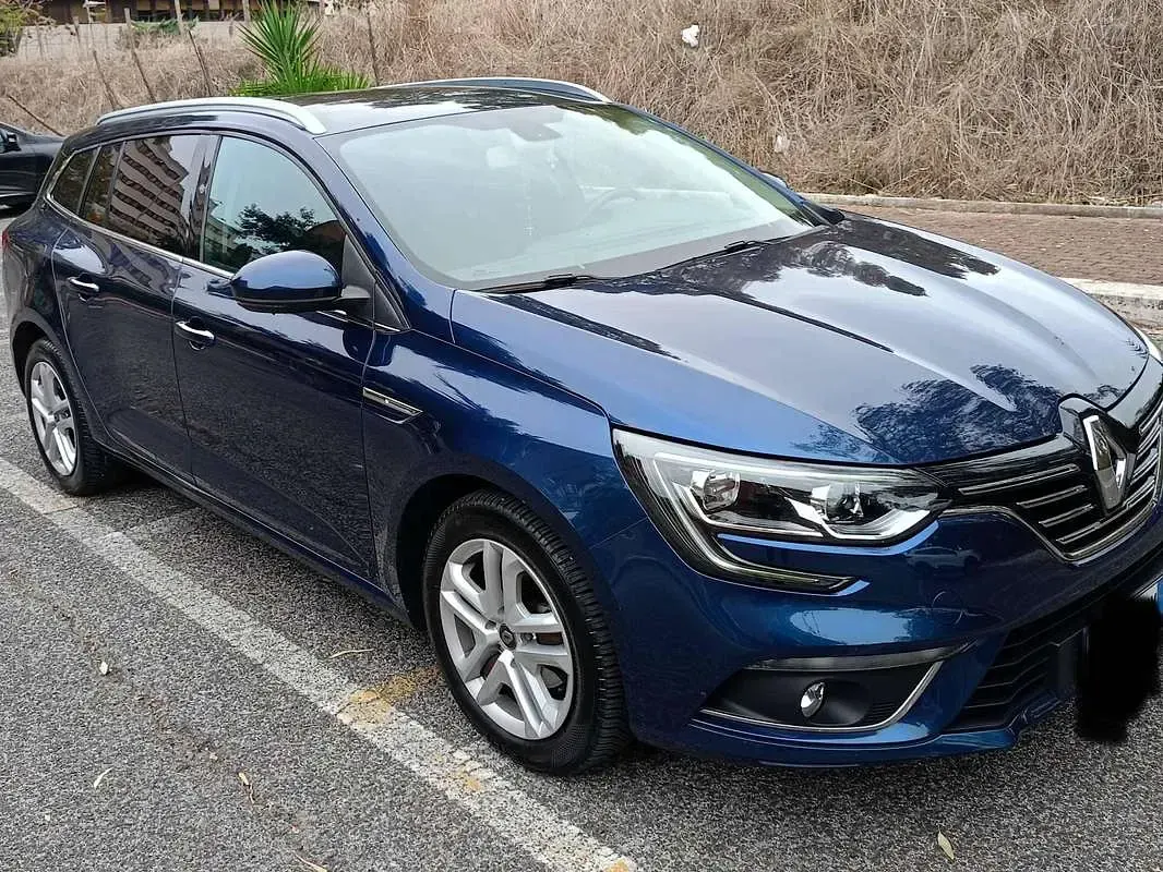 Usata Renault Mégane GrandTour Business 140 CV (102 kW) 2021 Blu/azzurro Station wagon