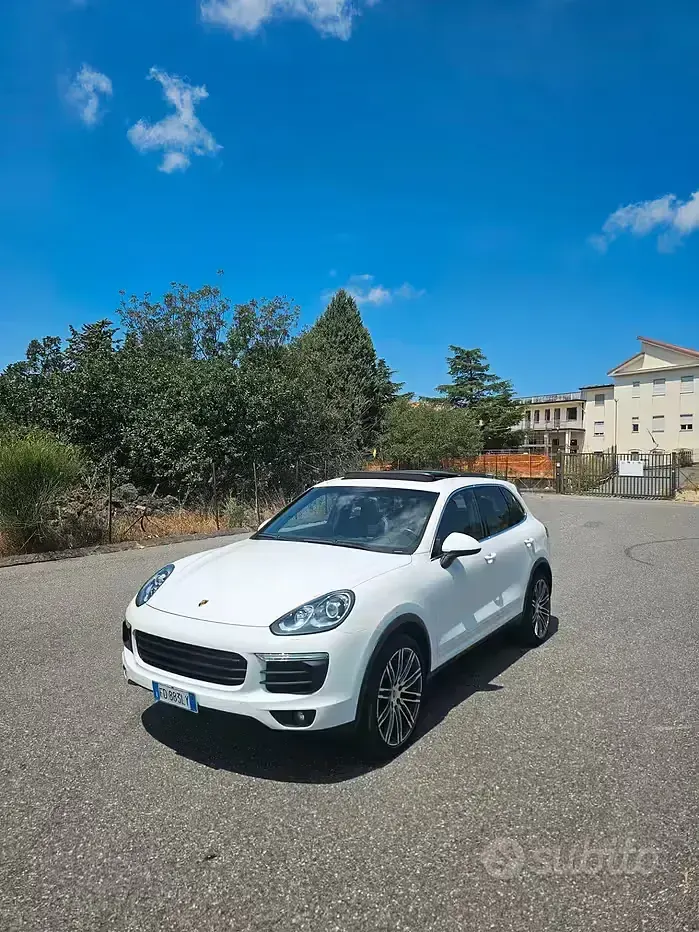 Usata Porsche Cayenne Platinum Edition 250 CV (183 kW) 2016 Bianco SUV