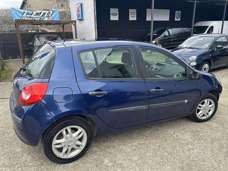 Usata Renault Clio III Dynamique 86 CV (63 kW) 2006 Other Berlina