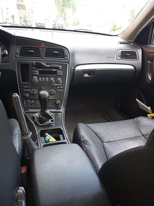 Usata Volvo V70 163 CV (119 kW) 2004 Nero Station wagon