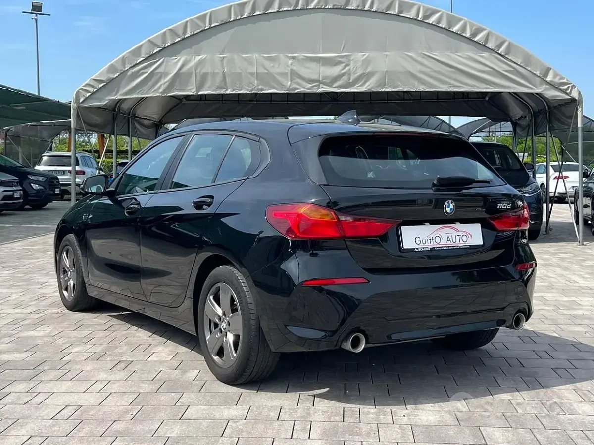 Usata BMW 118 Advantage 150 CV (110 kW) 2021 Nero Utilitaria