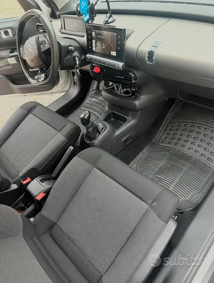 Usata Citroën C4 Cactus Shine 92 CV (67 kW) 2018 Utilitaria