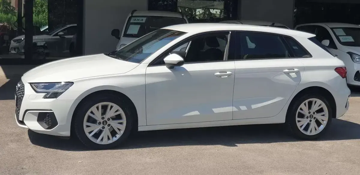 Usata Audi A3 Business 116 CV (85 kW) 2022 Bianco Berlina