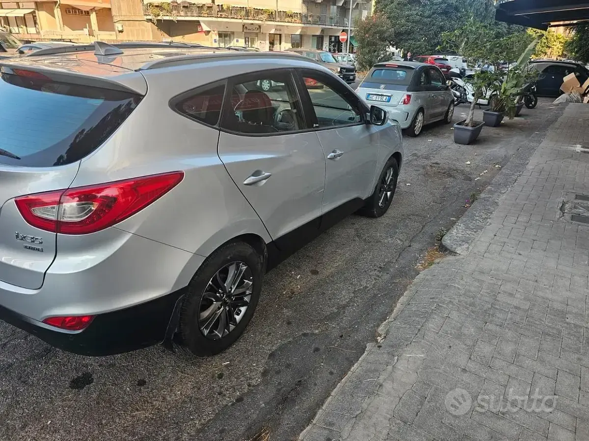 Usata Hyundai ix35 Xpossible 115 CV (84 kW) 2014 Grigio SUV