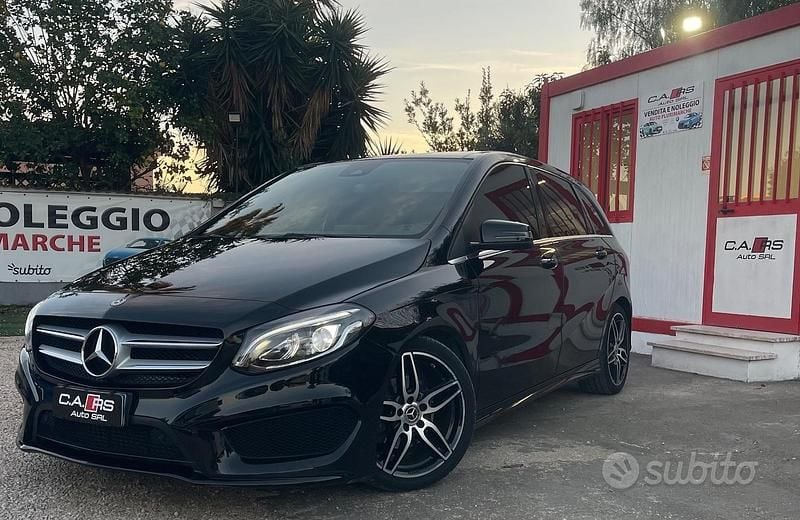 Nero Usata 2017 Mercedes B180 Premium Monovolume | 16.900 € (Molto cara) - Immagine 1/4