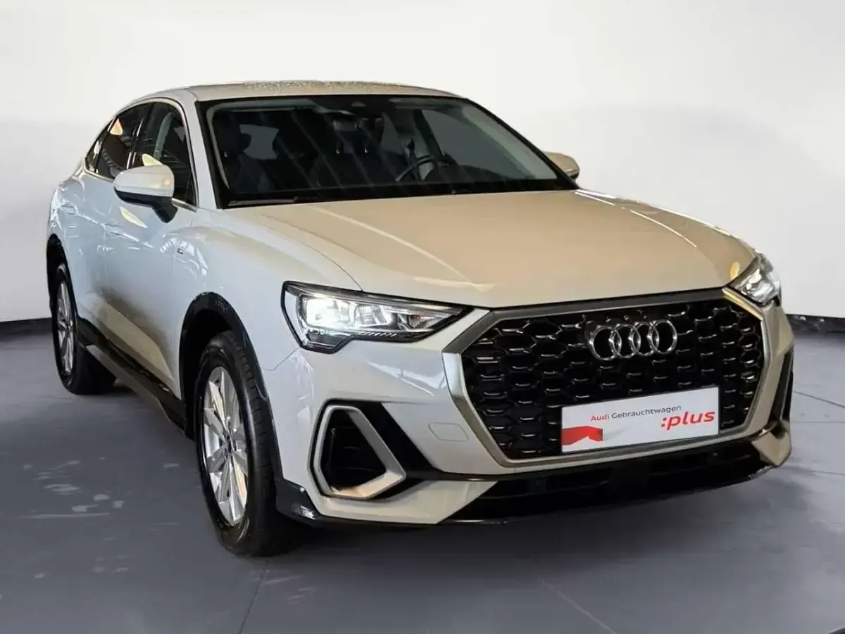 Usata Audi Q3 Sportback S-Line 150 CV (110 kW) 2022 Bianco SUV