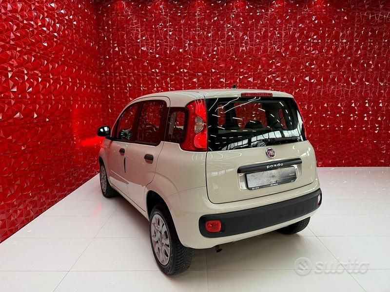 Usata Fiat Panda Lounge 80 CV (58 kW) 2015 Beige Utilitaria