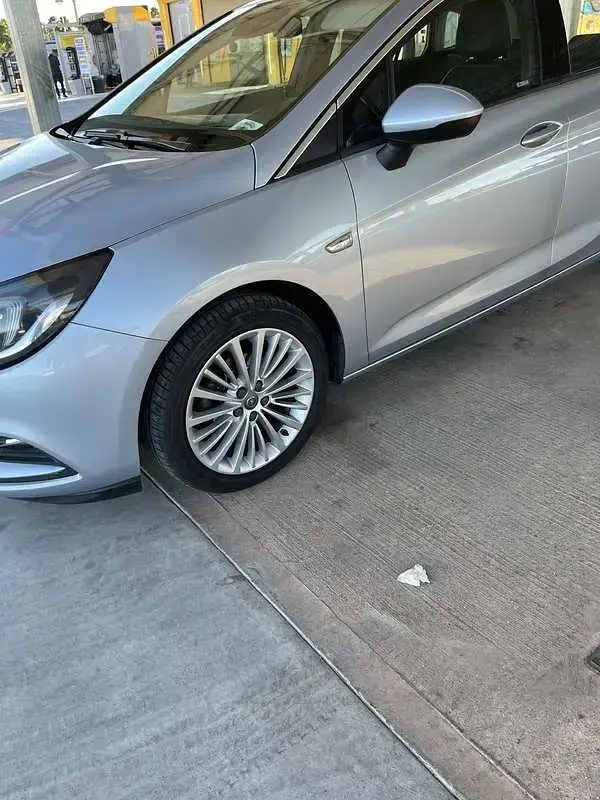 Usata Opel Astra Business 110 CV (80 kW) 2017 Station wagon