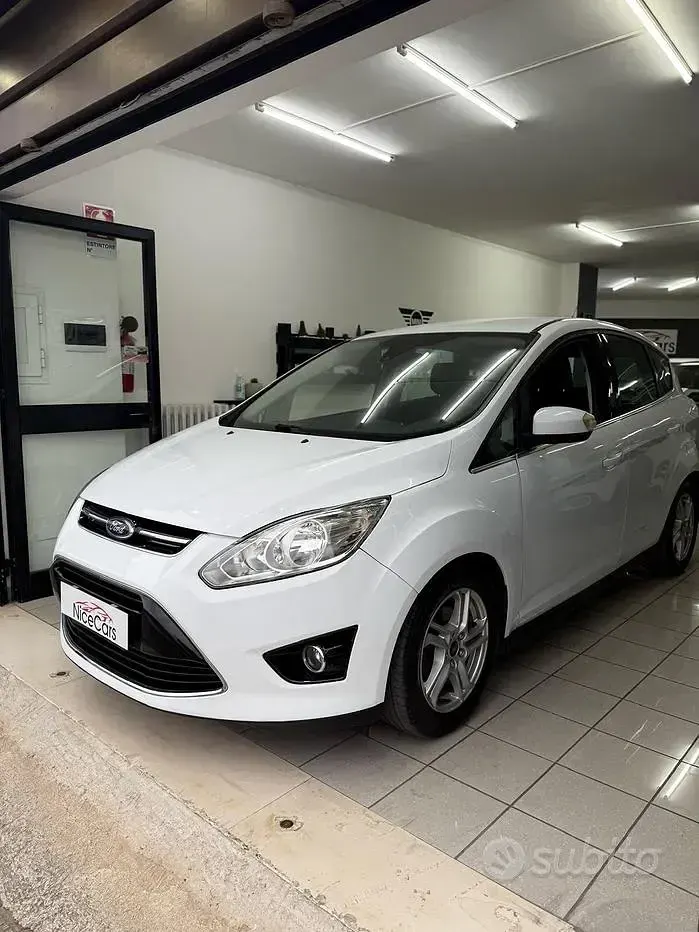 Usata Ford C-MAX Titanium 115 CV (84 kW) 2015 Bianco Monovolume