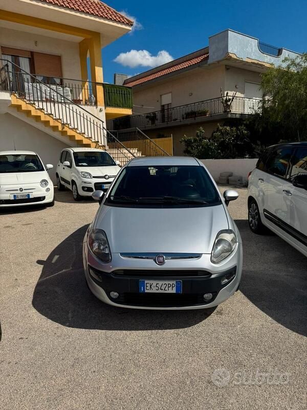 Usata Fiat Punto Evo Active 75 CV (55 kW) 2010 Grigio Utilitaria