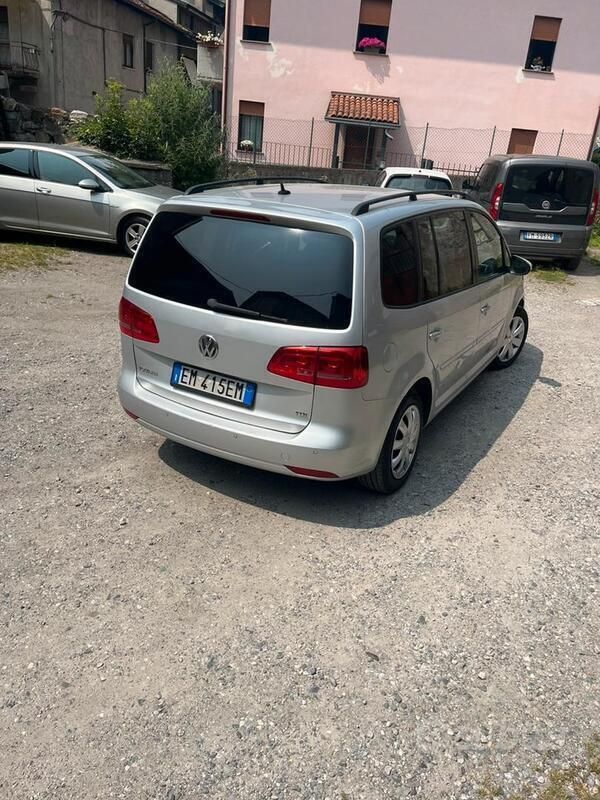 Usata VW Touran 150 CV (110 kW) 2012 Grigio Monovolume