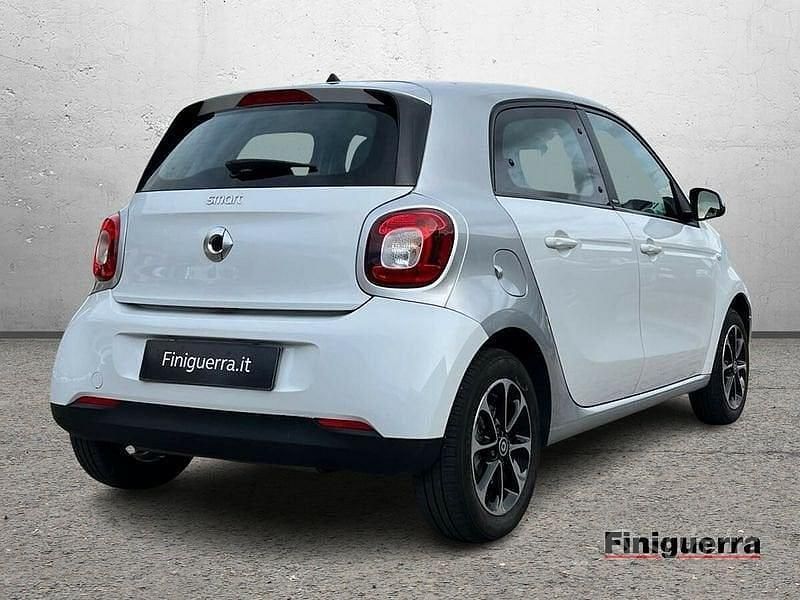Usata Smart ForFour Prime 71 CV (52 kW) 2015 Bianco Utilitaria