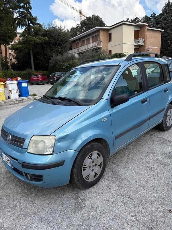 Usata Fiat Panda 30 CV (22 kW) 2005 Blu Utilitaria
