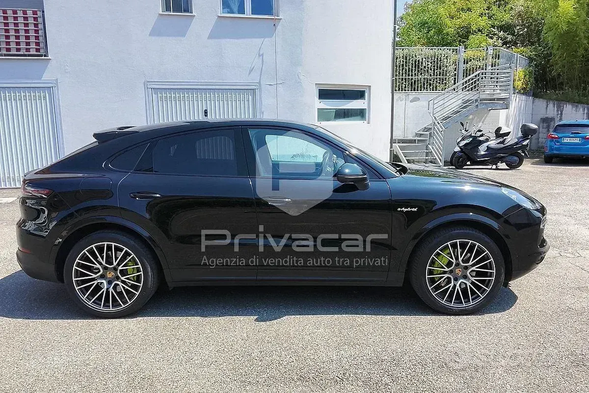 Usata Porsche Cayenne 340 CV (250 kW) 2021 Nero SUV