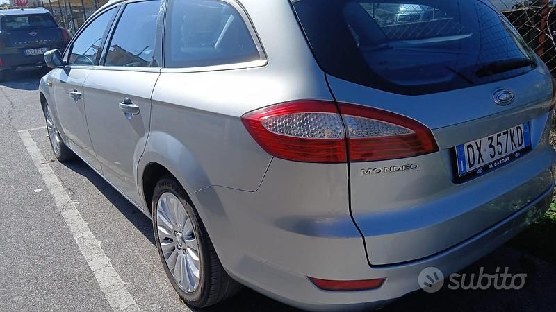 Usata Ford Mondeo 140 CV (102 kW) 2009 Grigio Station wagon